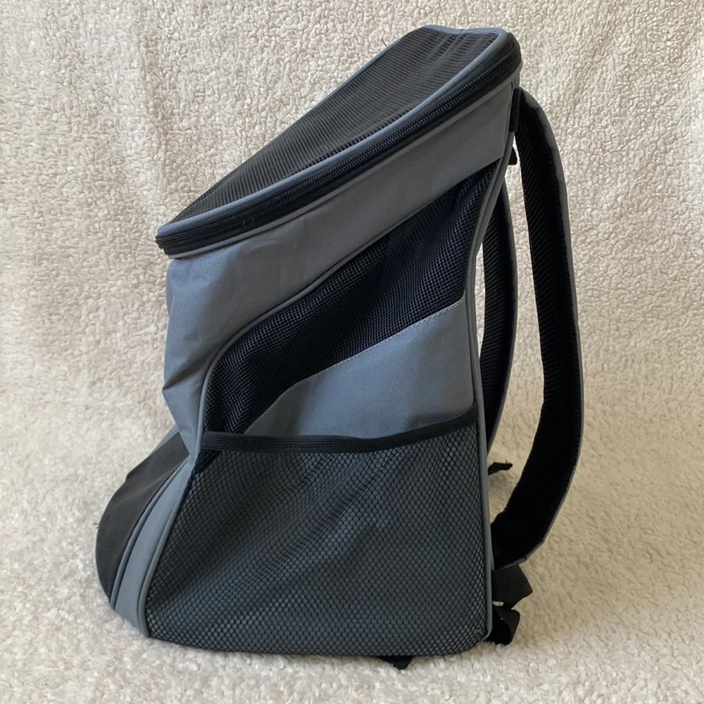 *NWOT* PETTOM Lightweight Breathable Pet Travel Backpack